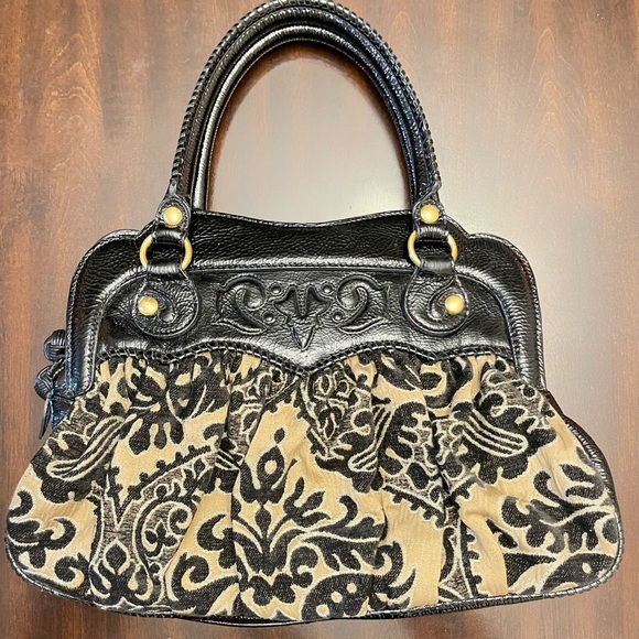 Isabella Fiore Tapestry Style Pattern Fabric & Black Patent Leather hand bag. - Picture 4 of 9
